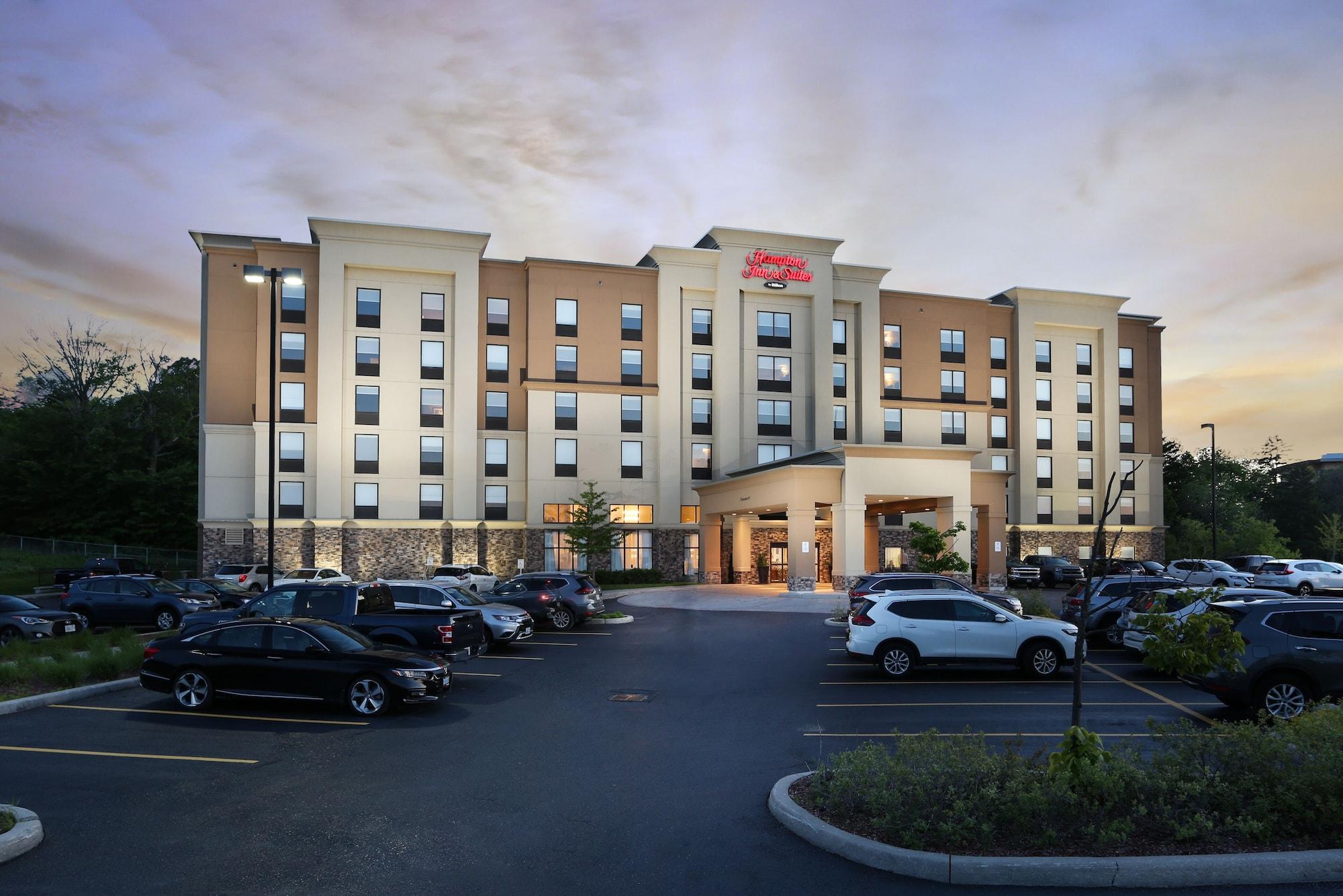 Hampton Inn & Suites By Hilton Barrie Ngoại thất bức ảnh