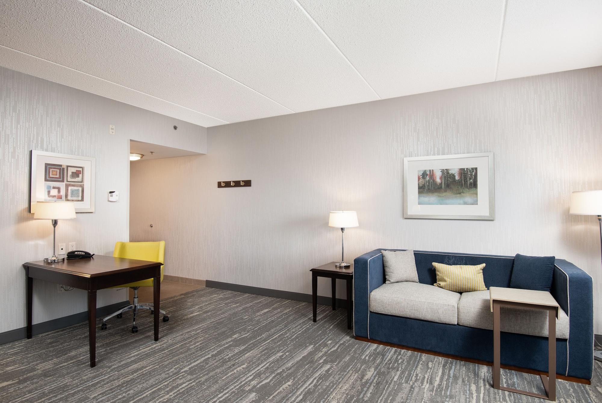 Hampton Inn & Suites By Hilton Barrie Ngoại thất bức ảnh