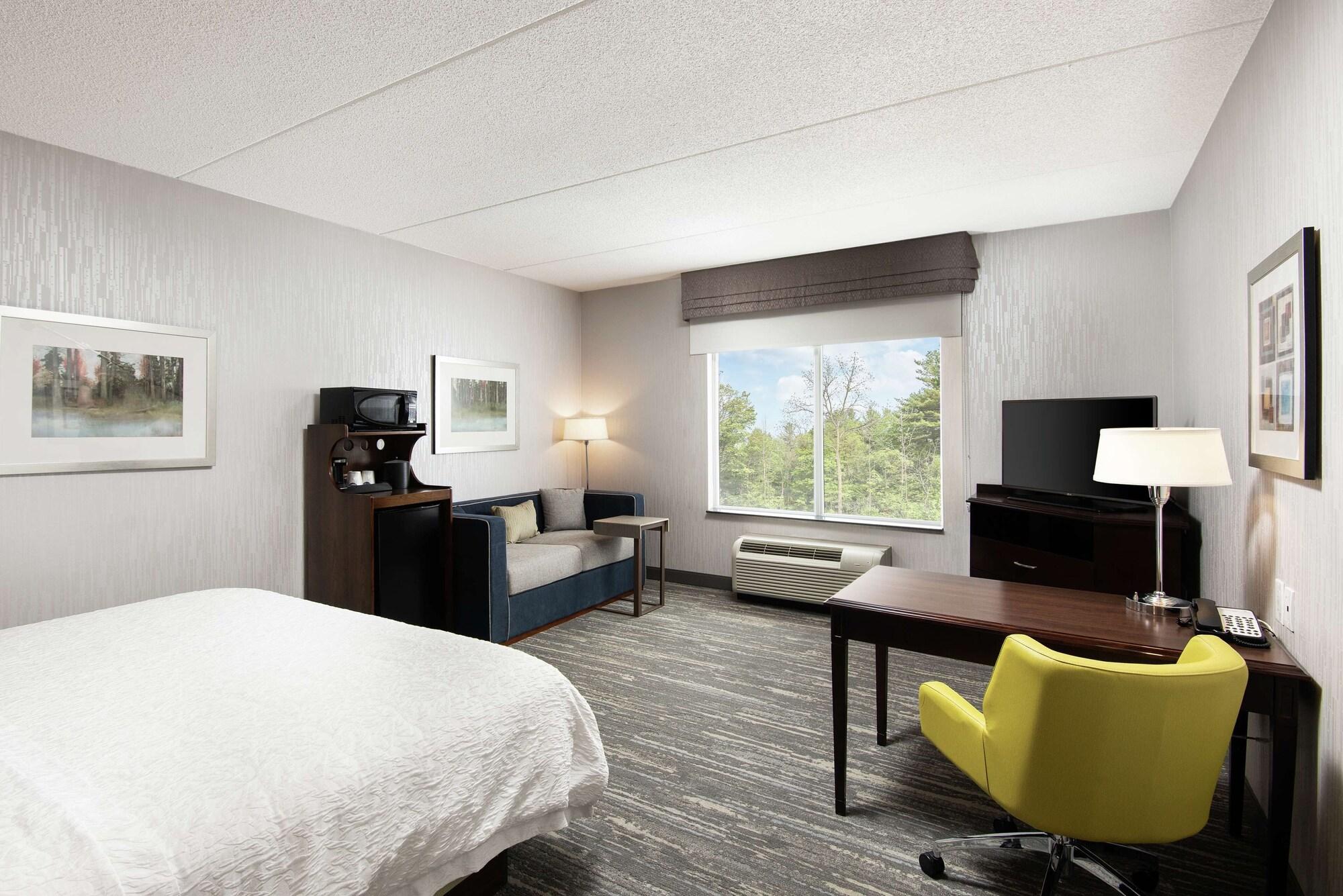Hampton Inn & Suites By Hilton Barrie Ngoại thất bức ảnh