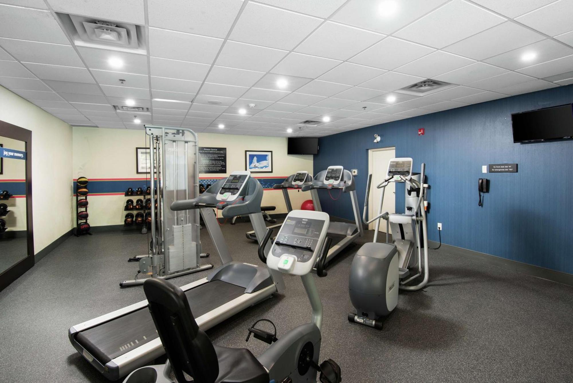 Hampton Inn & Suites By Hilton Barrie Ngoại thất bức ảnh