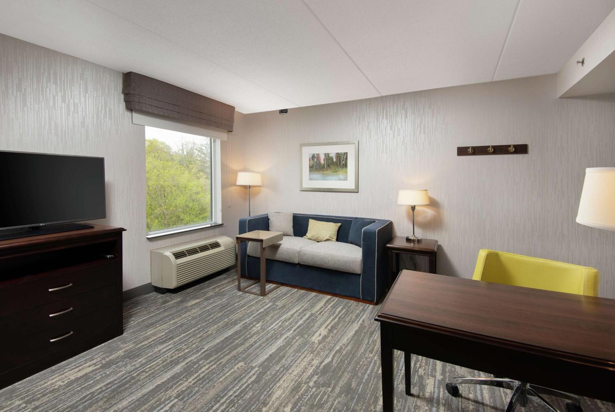 Hampton Inn & Suites By Hilton Barrie Ngoại thất bức ảnh