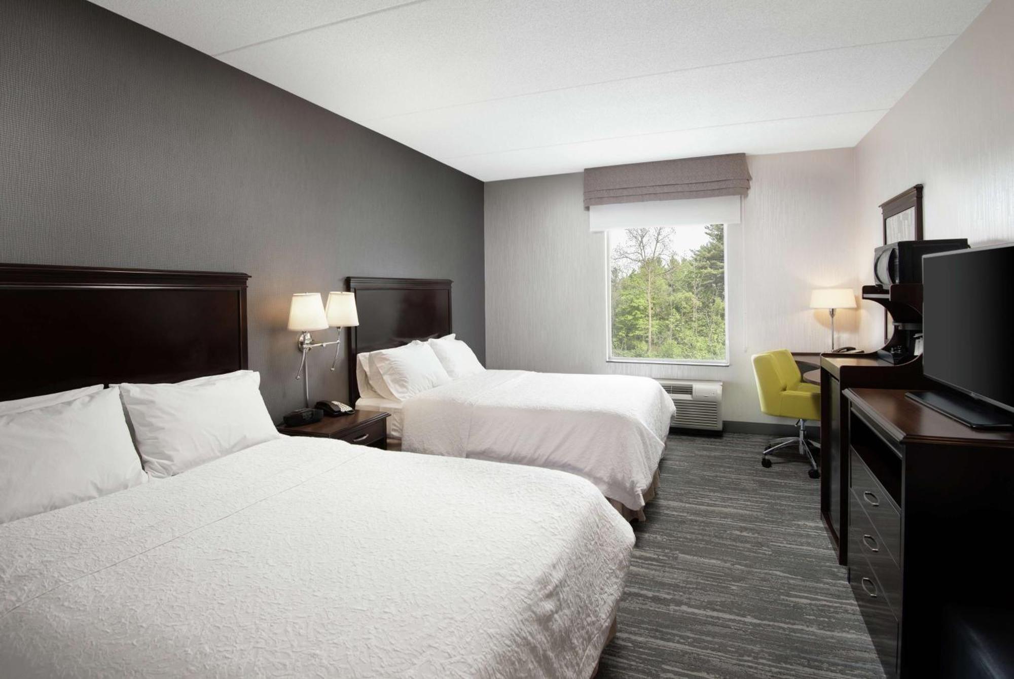 Hampton Inn & Suites By Hilton Barrie Ngoại thất bức ảnh